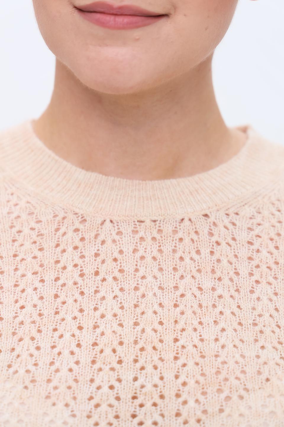 Пуловер Taifun с воланами бежевый