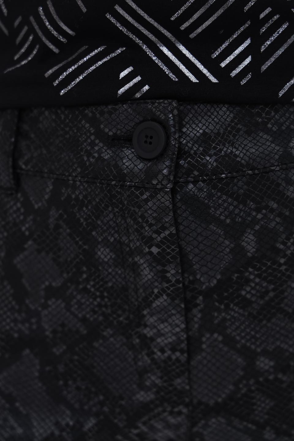 Брюки Tuzzi с принтом reptile