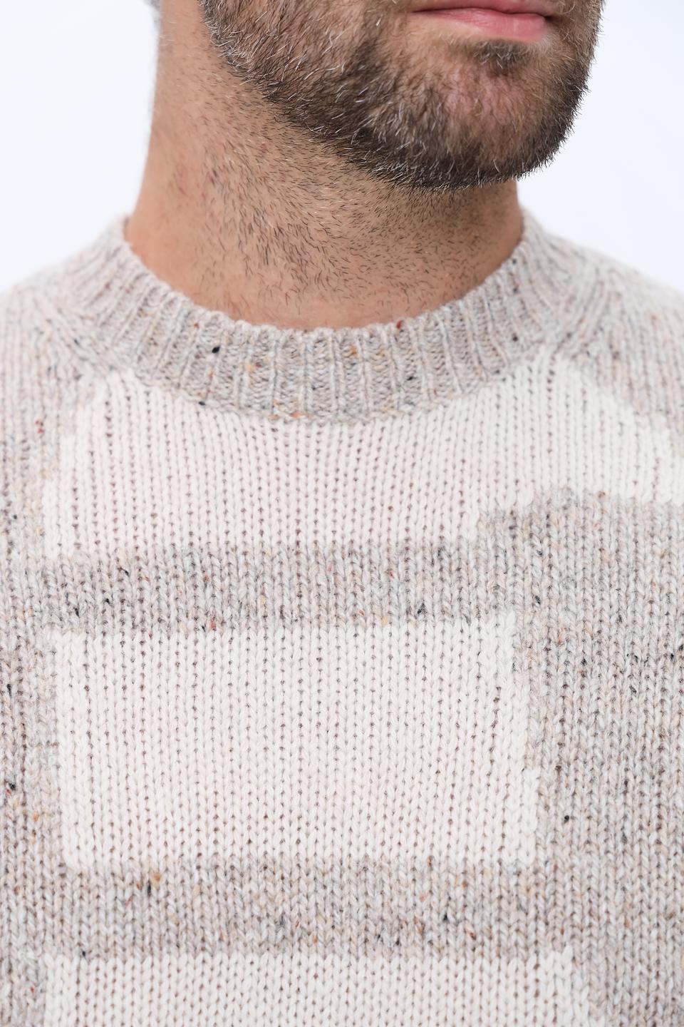 Пуловер Emporio Armani с узором бежевый