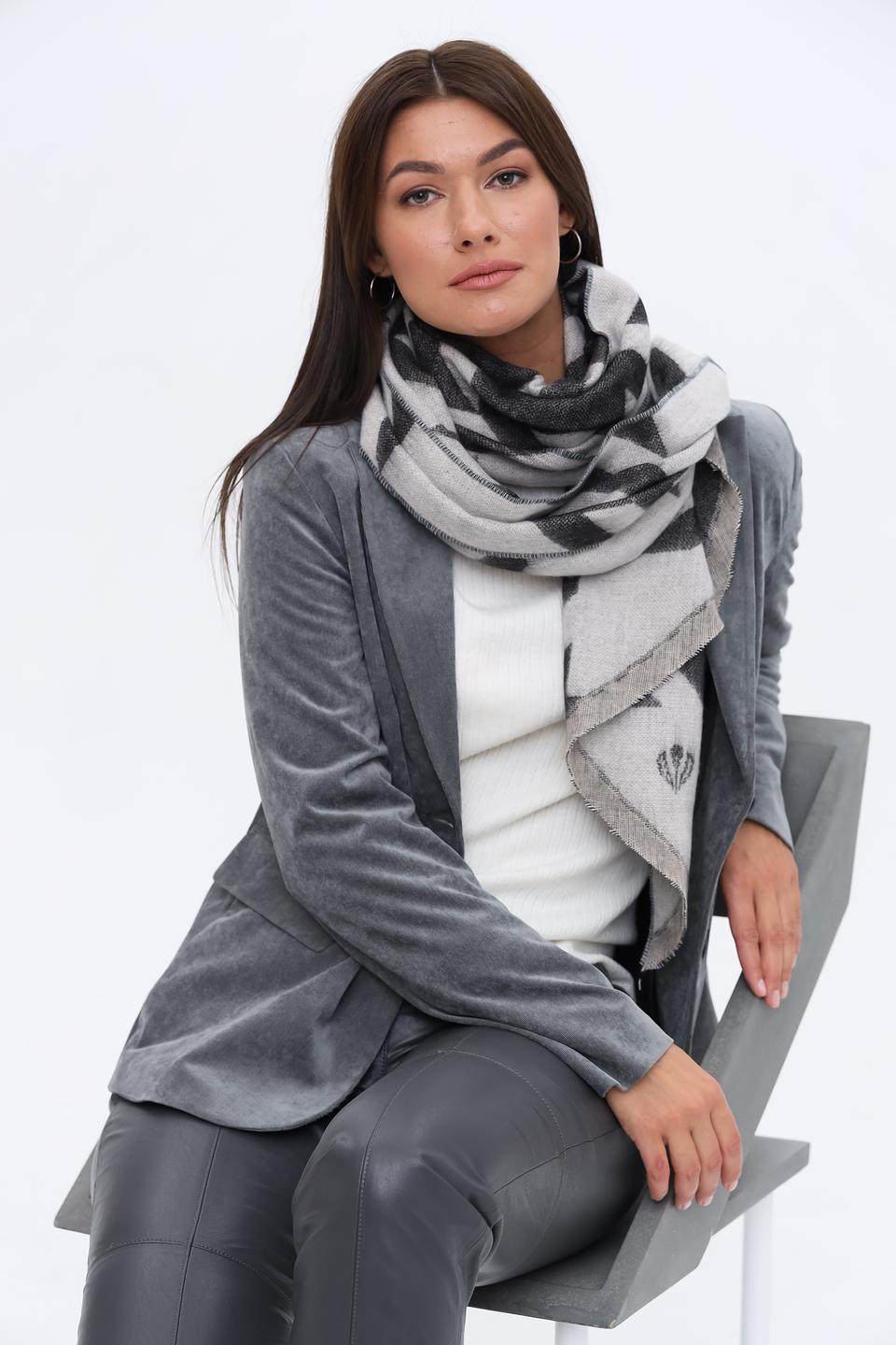 Шарф Fraas в клетку серый