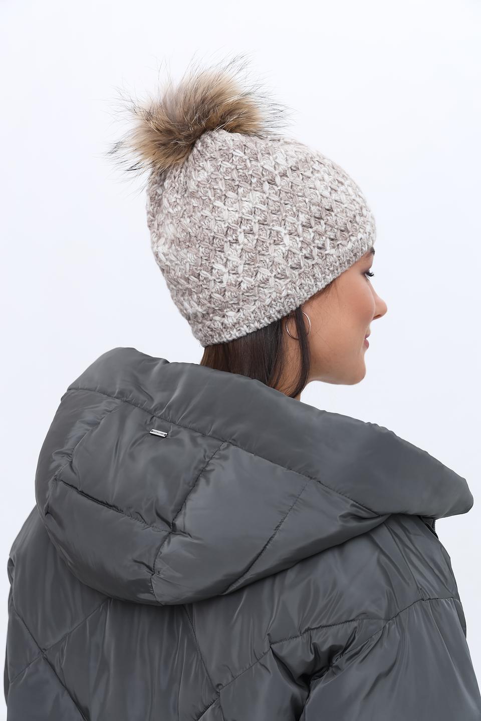 Шапка Marhatter с помпоном бежевая