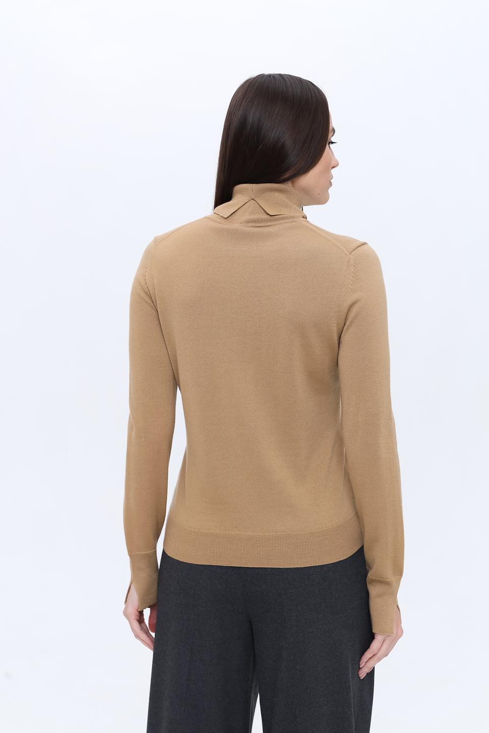 Водолазка Boss Black бежевая