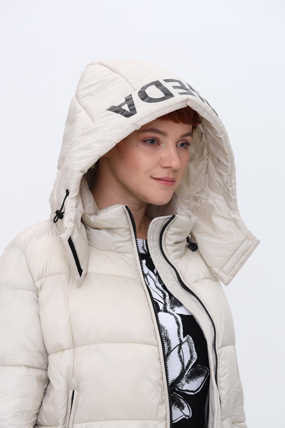 Пальто Frieda and Freddies стеганое бежевое