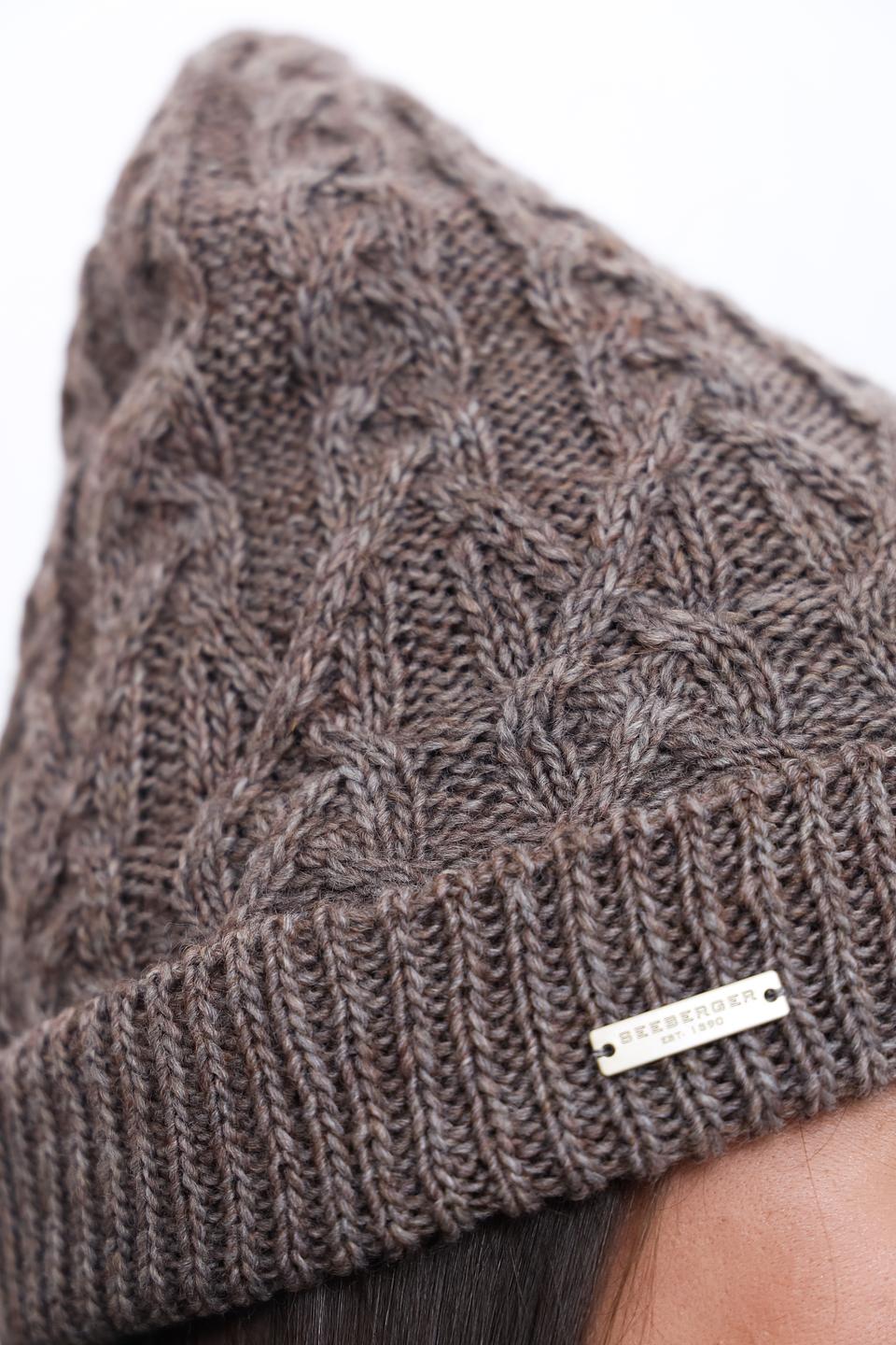 Шапка Seeberger с косами серая