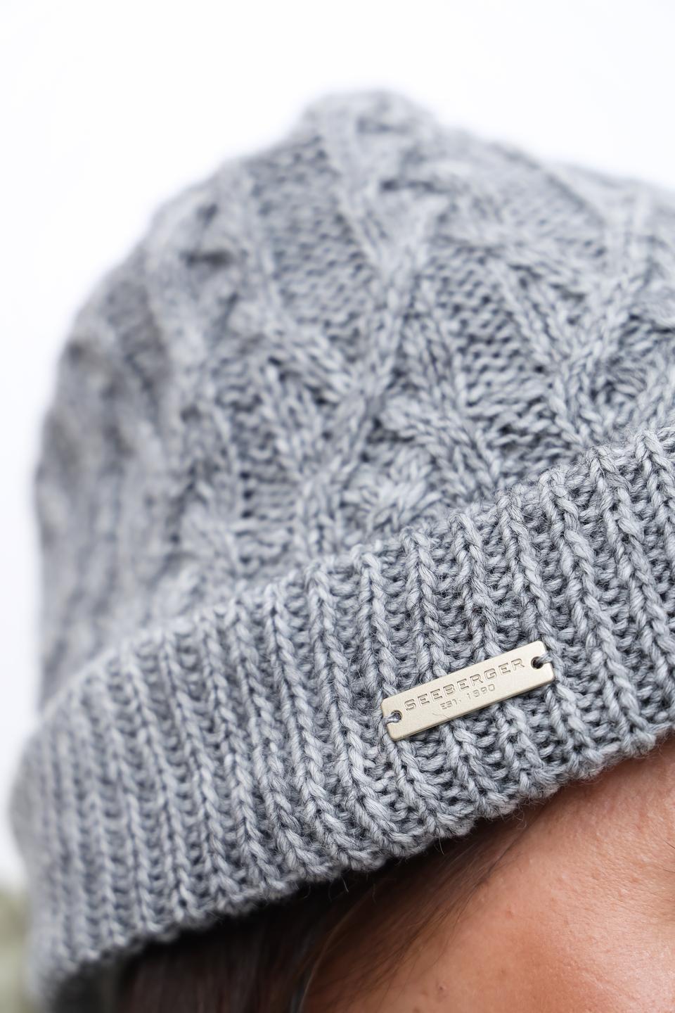 Шапка Seeberger вязаная серая