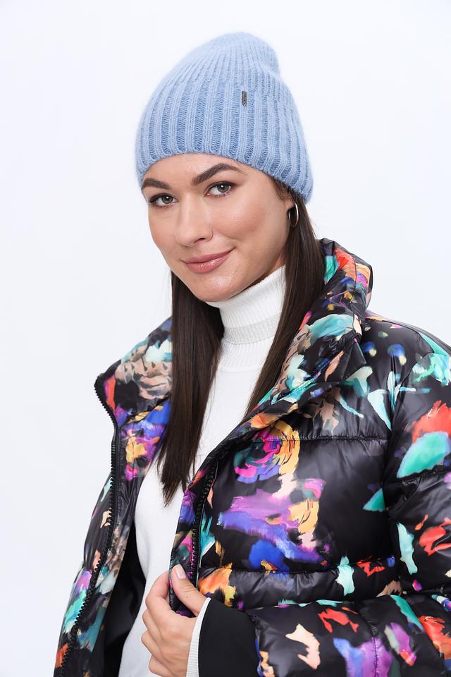 Шапка Adel вязаная голубая