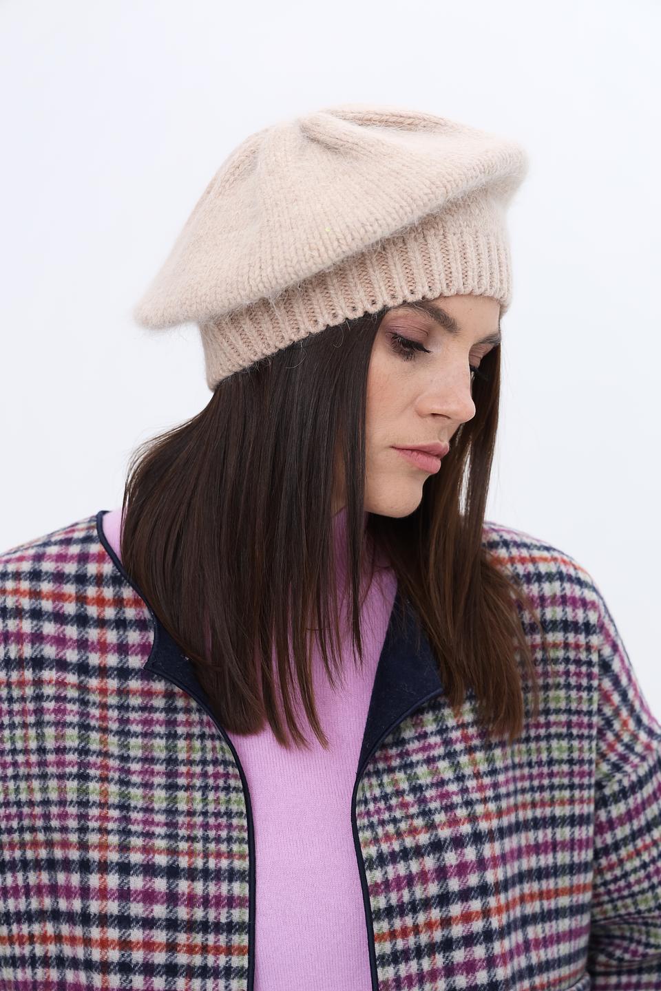 Берет Adel вязаный бежевый