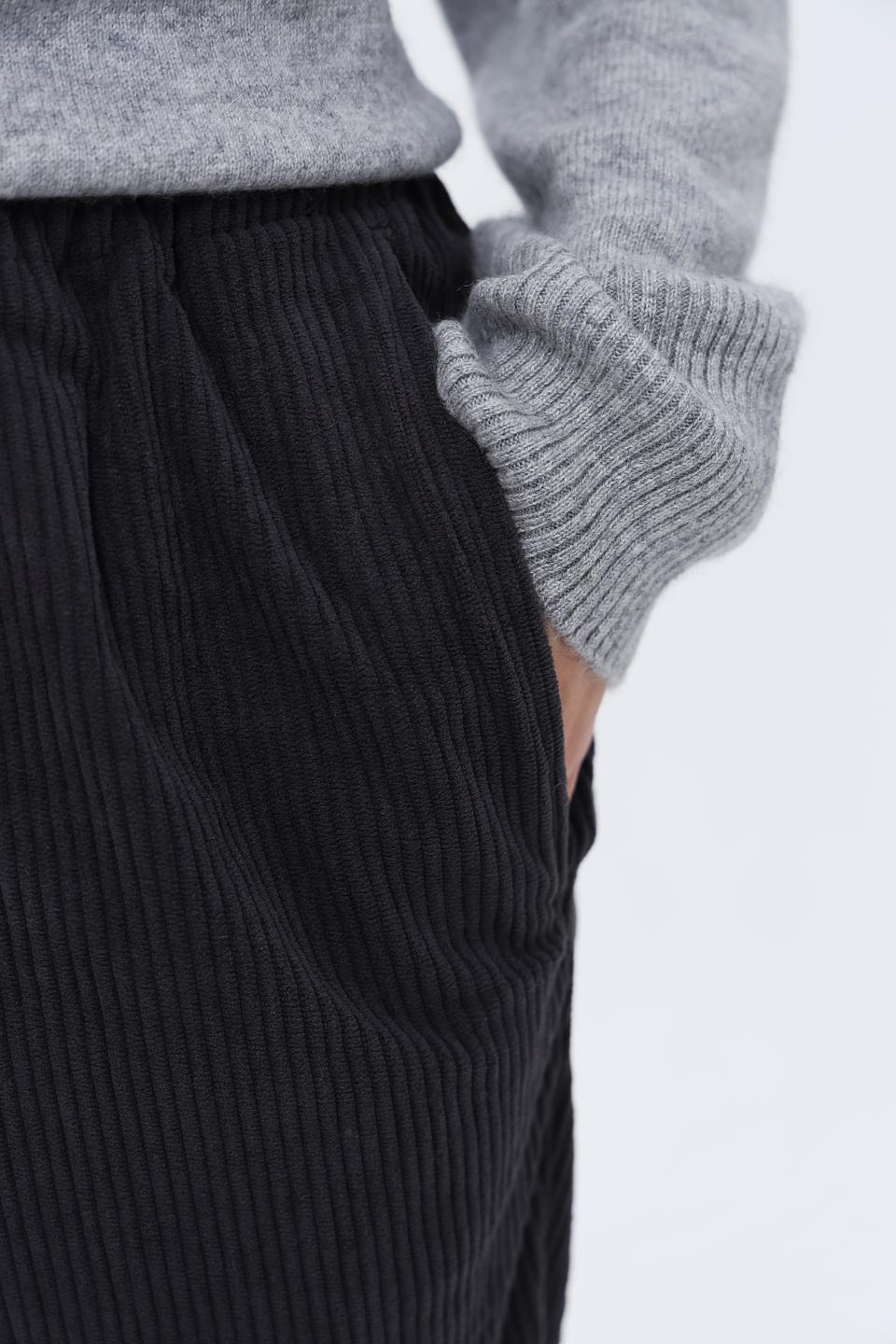 Брюки Zhrill чёрные в полоску