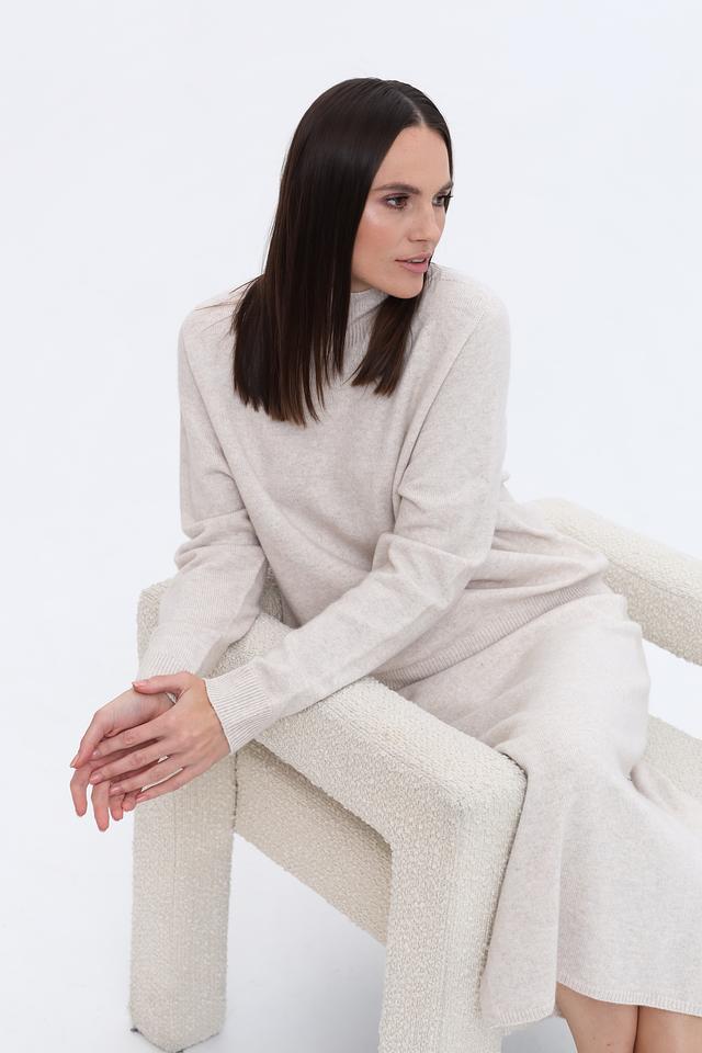 Пуловер Oui бежевый с горлом