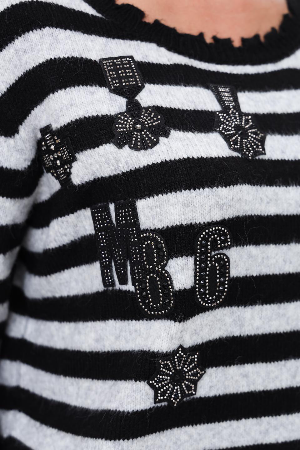 Пуловер Monari в полоску с декором