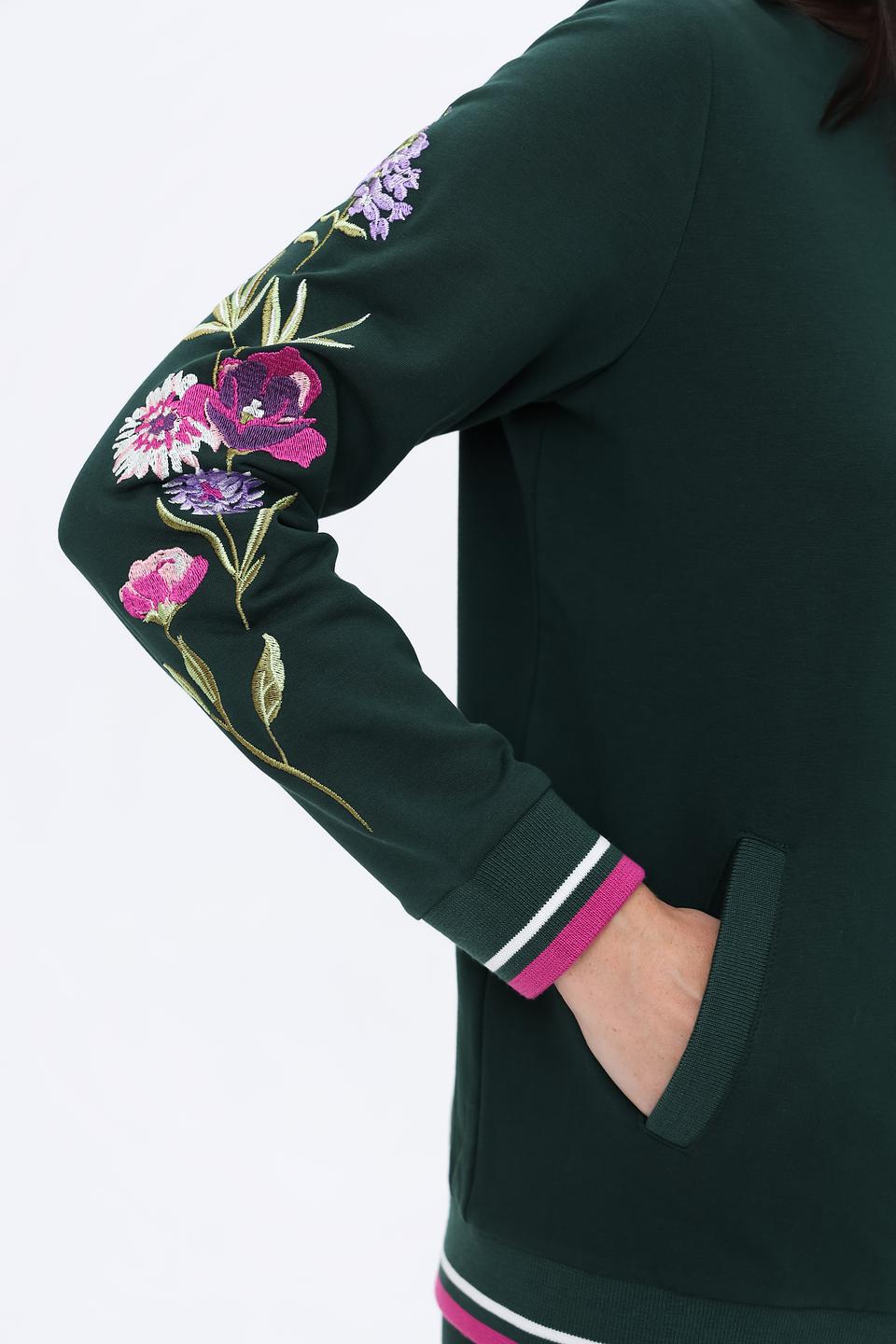 Толстовка Just Valeri с вышивкой