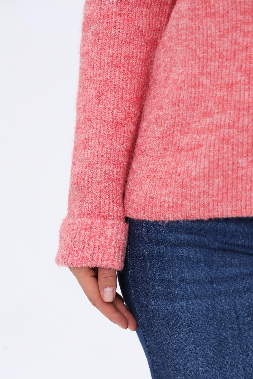Пуловер Apart с горлом розовый