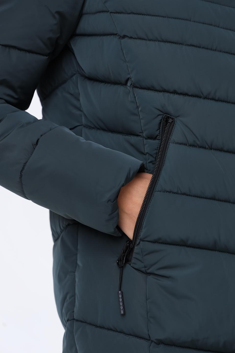 Пальто District стеганое тёмно-зелёное