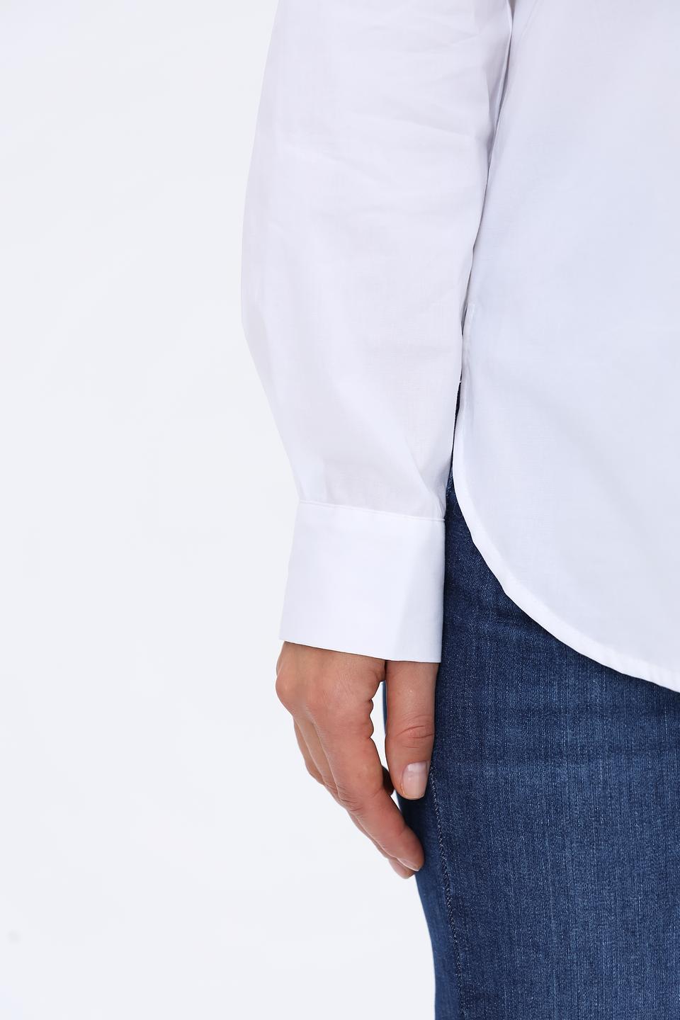 Рубашка UNQ женская белая с карманом
