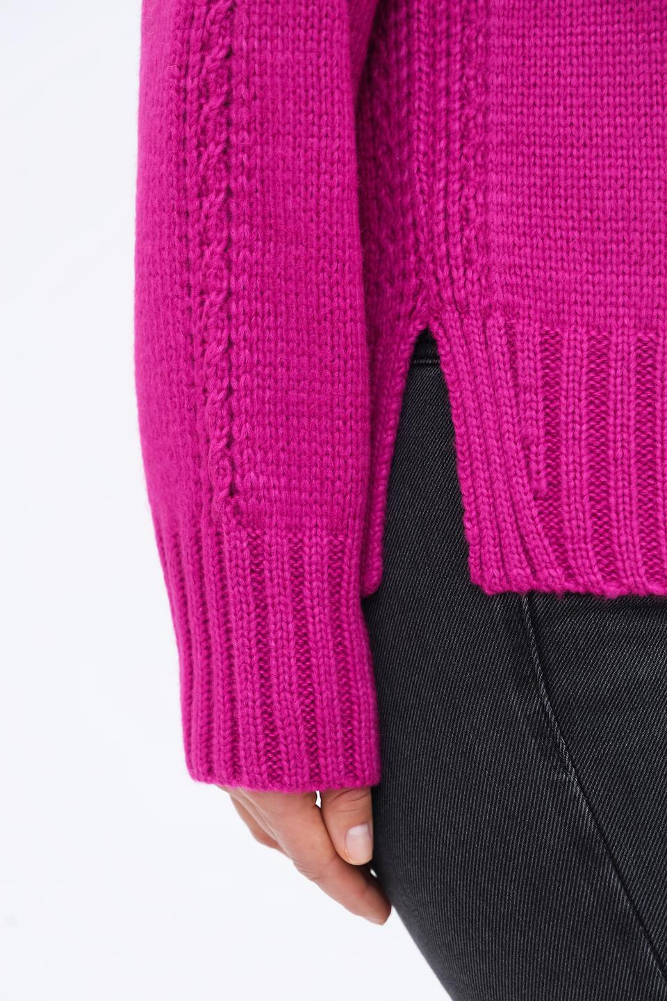 Пуловер Lecomte фуксия с косами