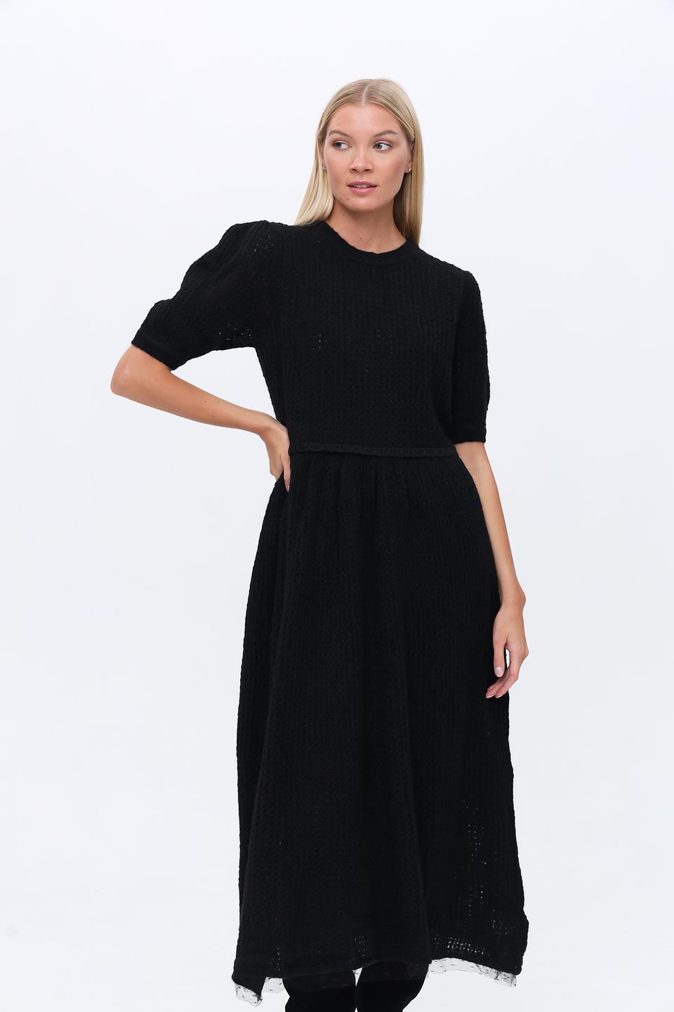 Платье Silvian Heach чёрное с рукавами 3/4