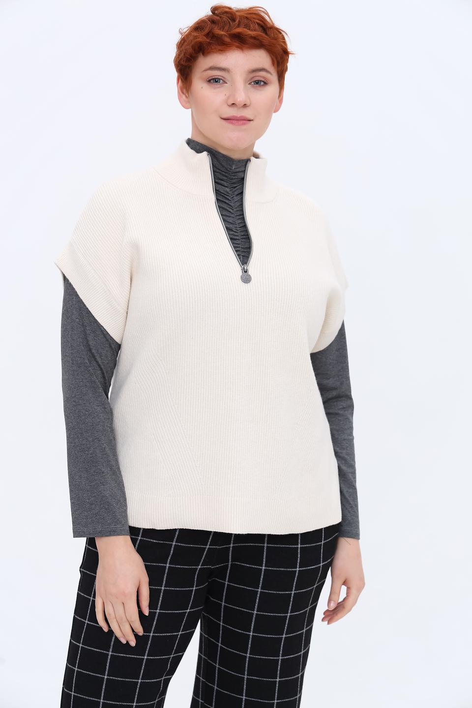 Жилет Lecomte кремовый с молнией