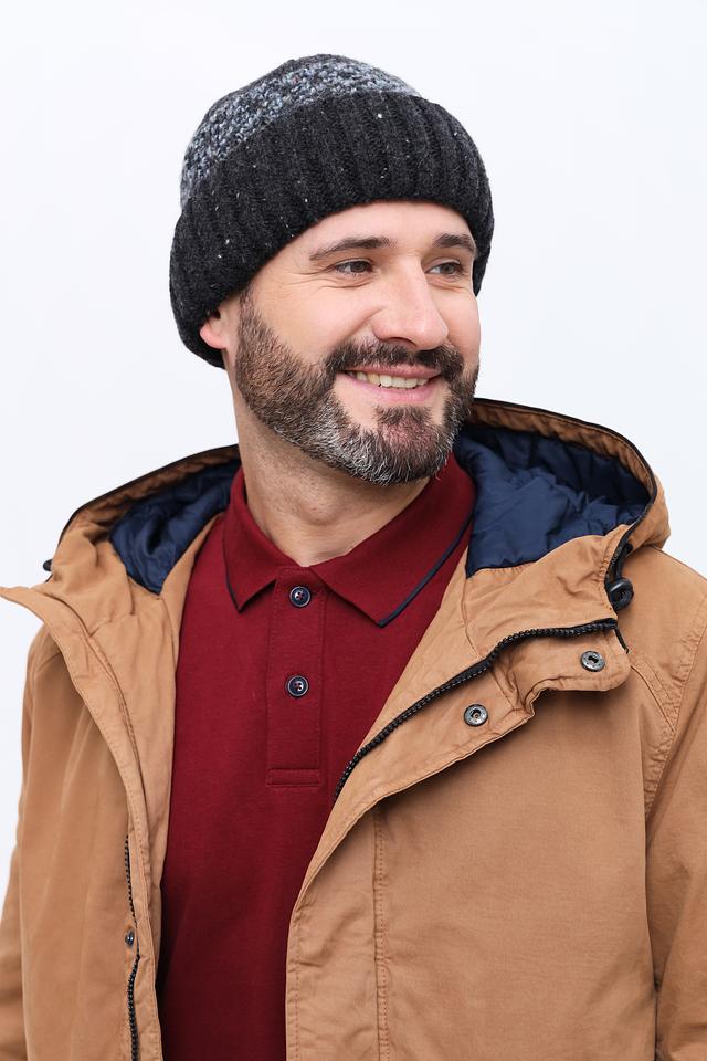 Шапка Marhatter мужская чёрная с узором