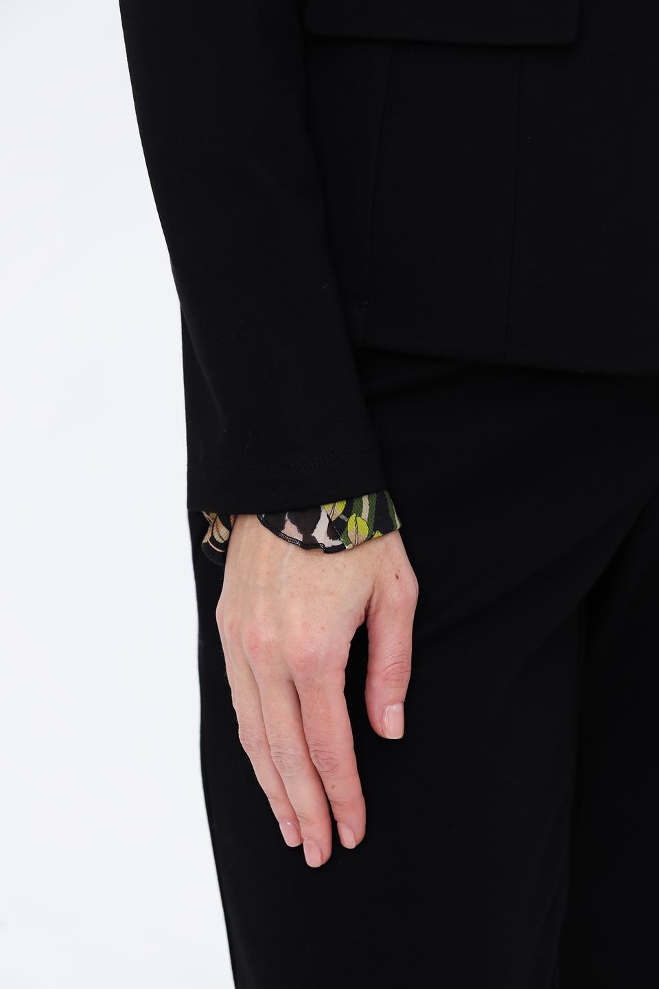 Жакет Catnoir чёрный приталенный