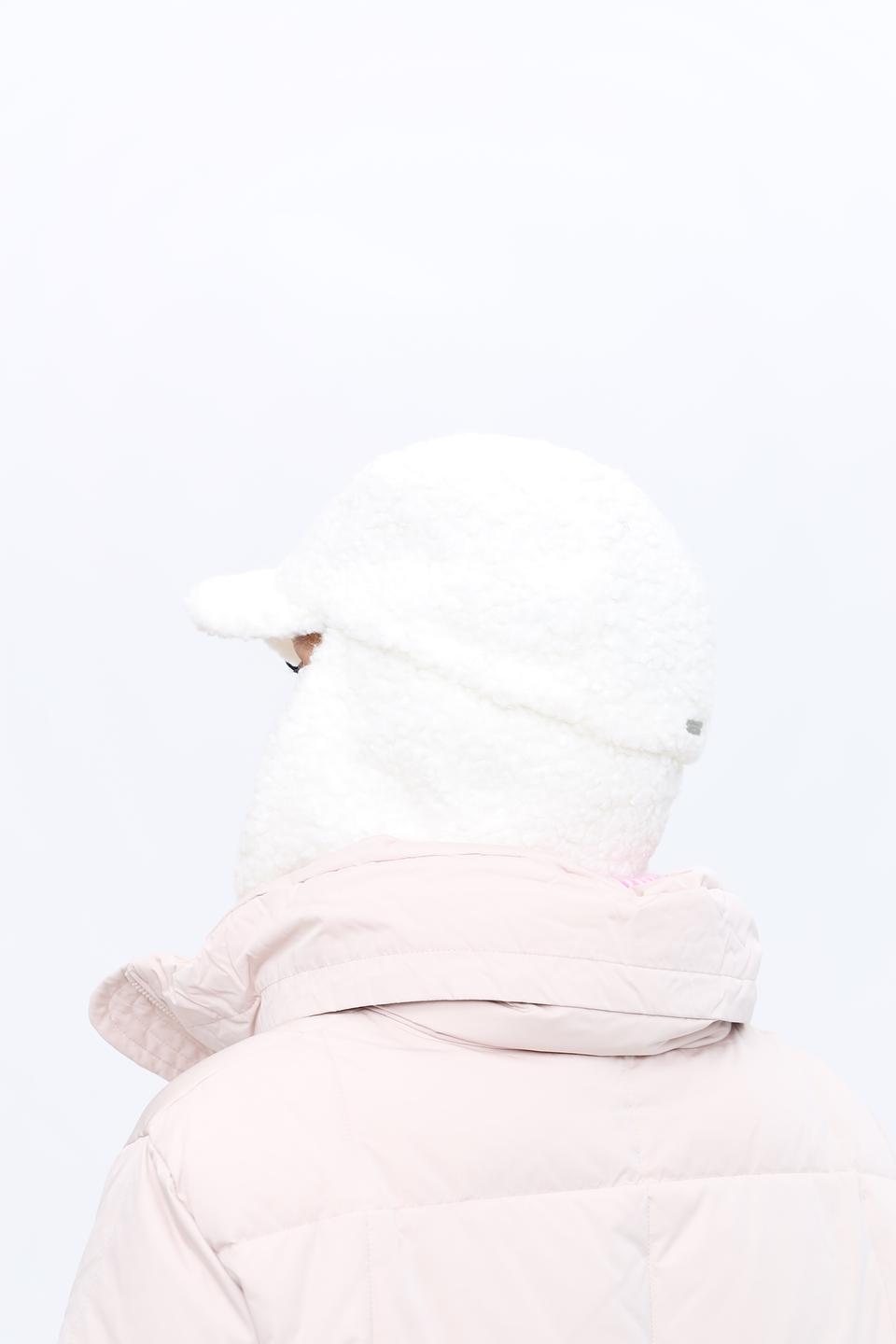 Шапка-ушанка Seeberger белая