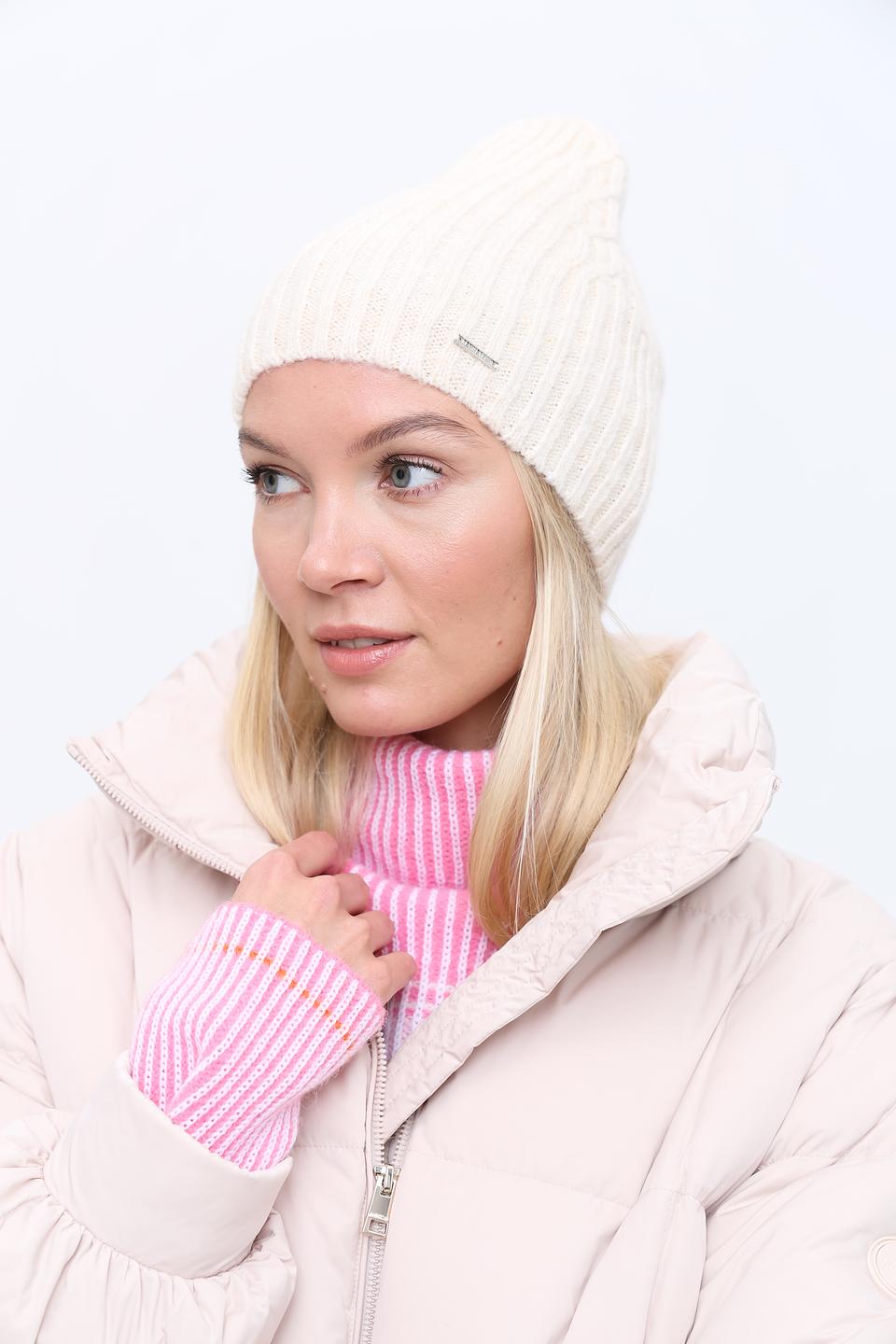 Шапка Marhatter вязаная бежевая