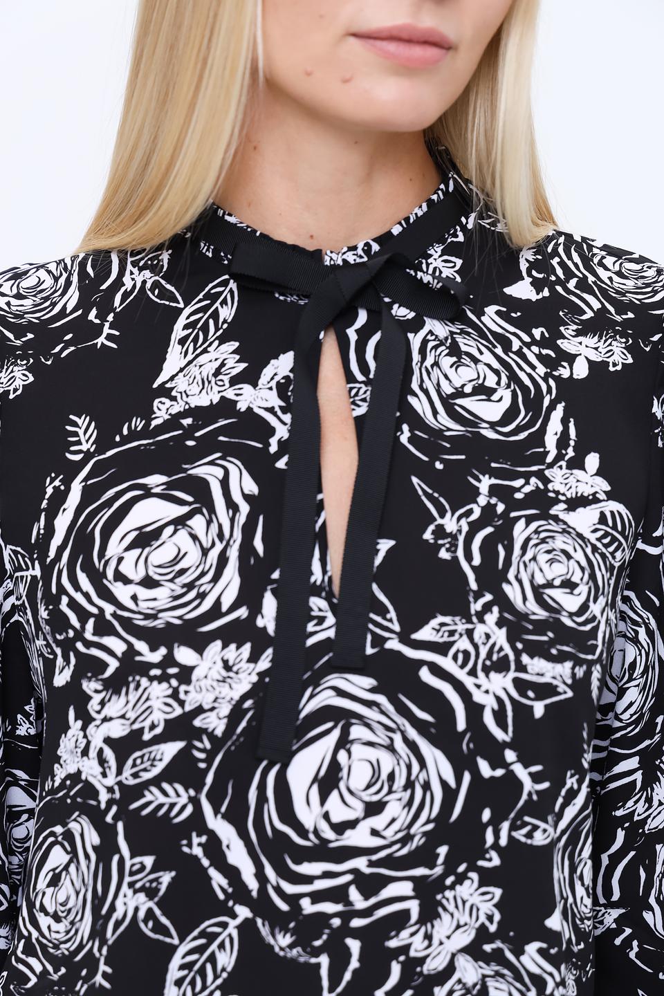 Блуза Marc Cain с розами чёрный