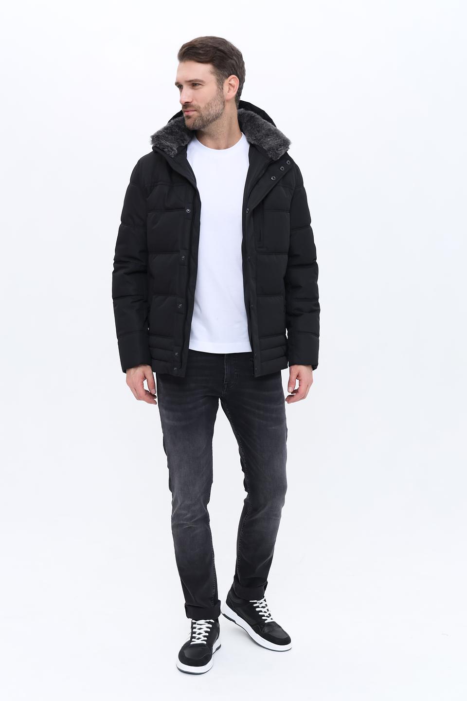 Куртка Red Point чёрная с мехом