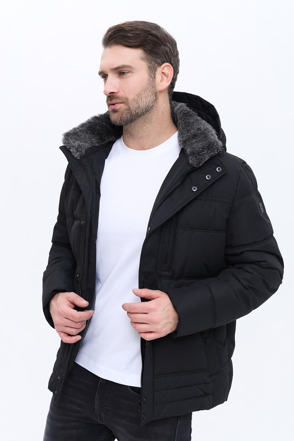 Куртка Red Point чёрная с мехом