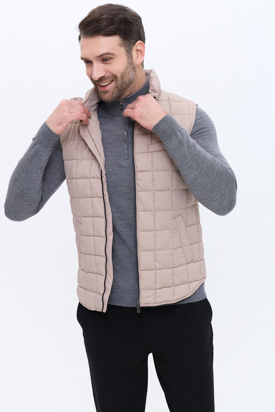 Жилет Alcott стеганый бежевый