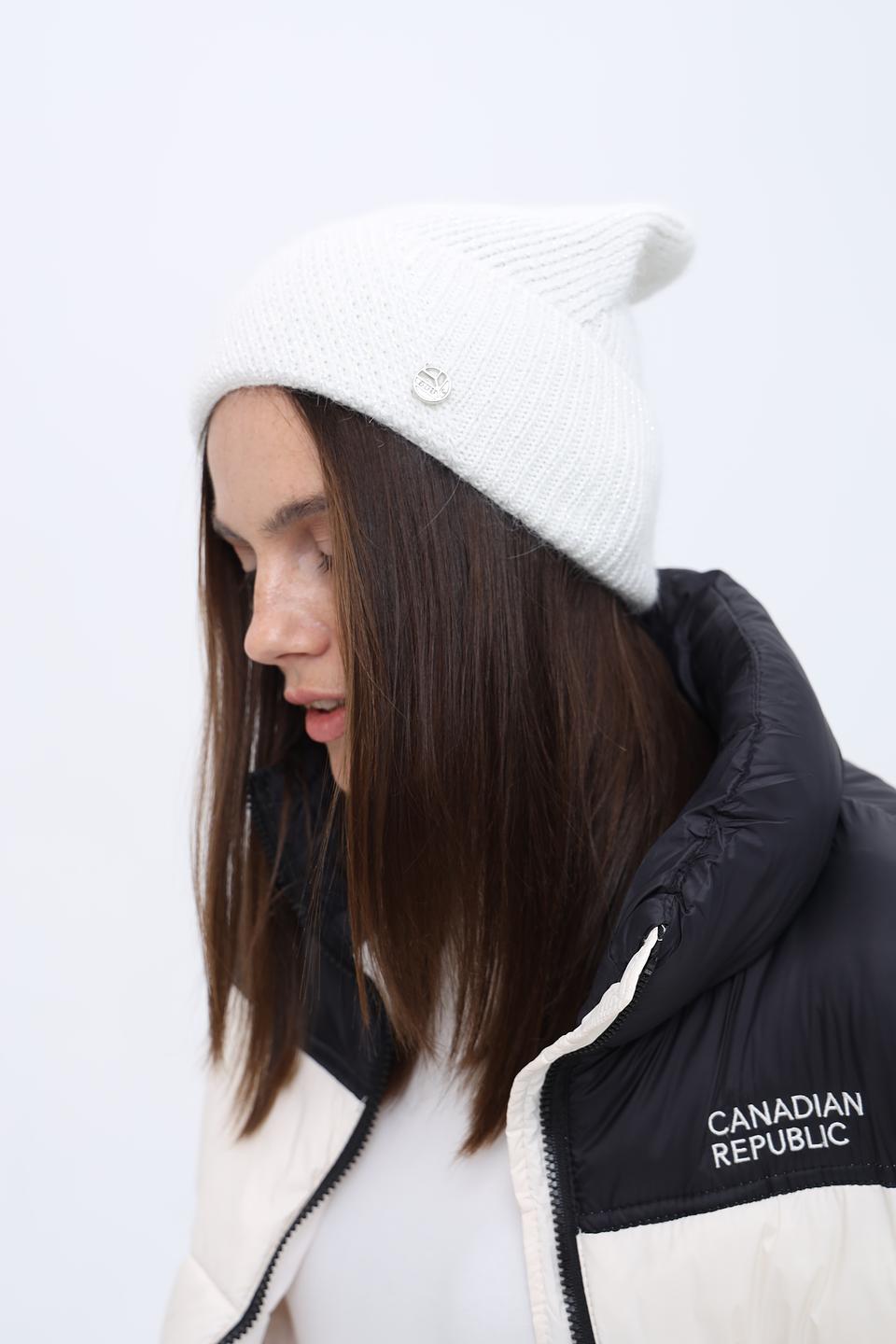 Шапка Marhatter вязаная белая