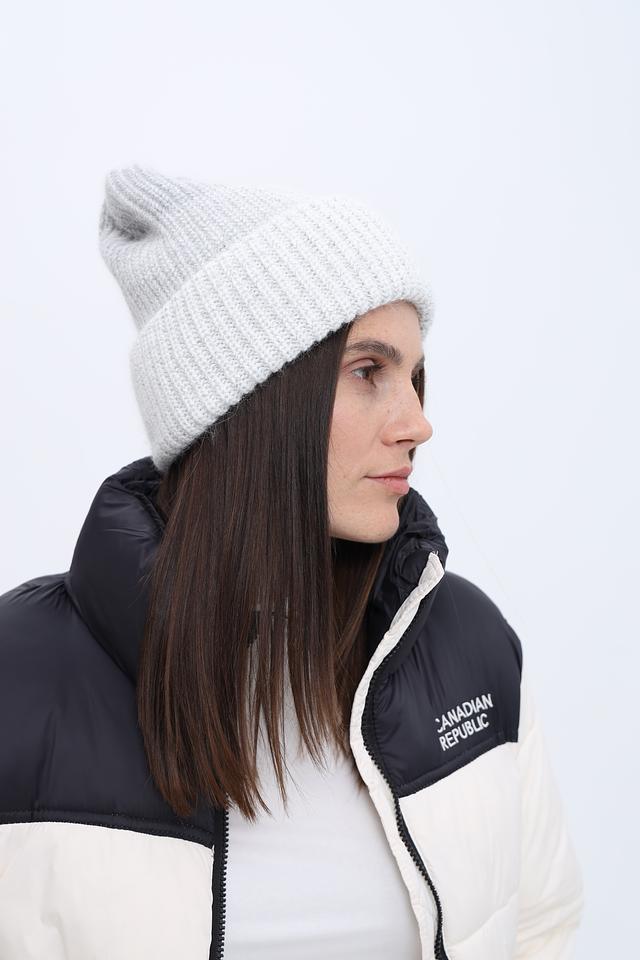 Шапка Marhatter вязаная белая