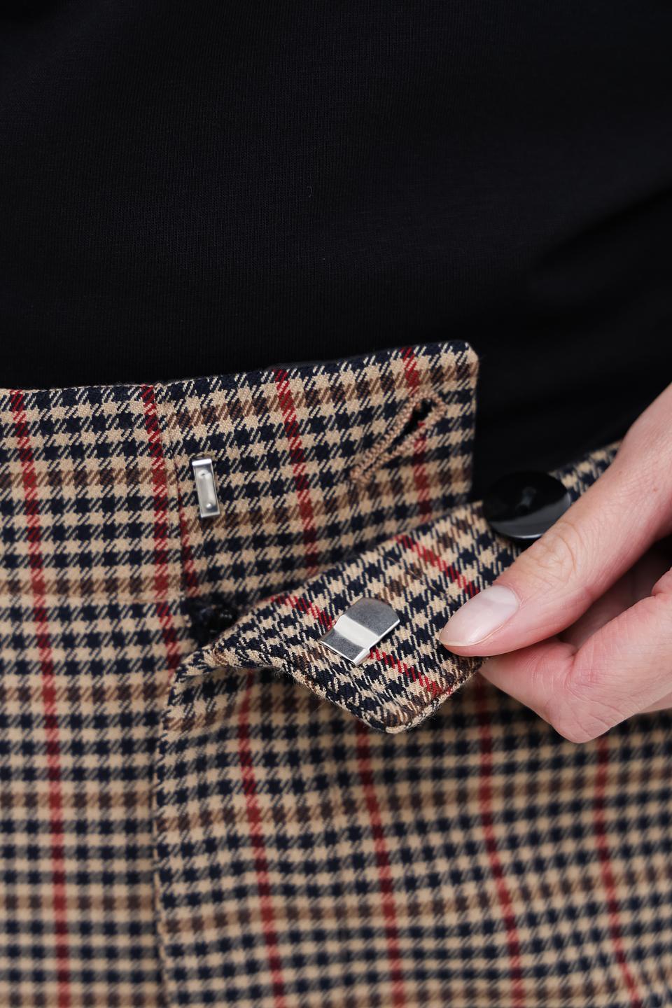 Брюки клёш Oui в клетку