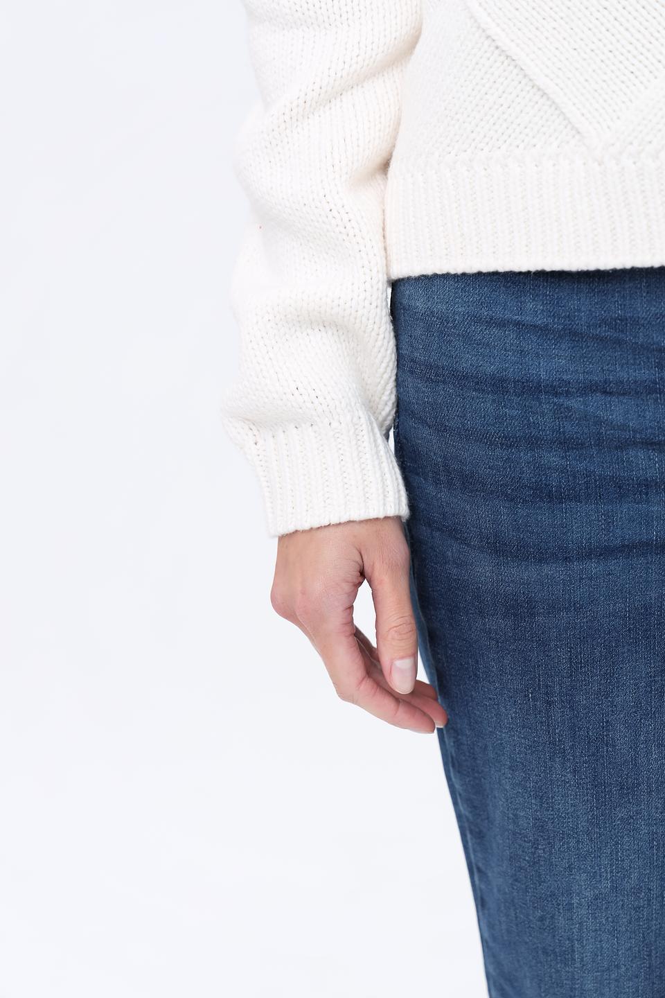 Пуловер Oui с косами кремовый