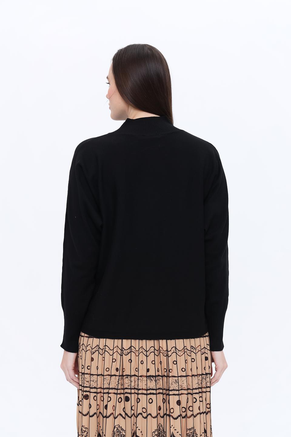 Пуловер More and More чёрный с горлом