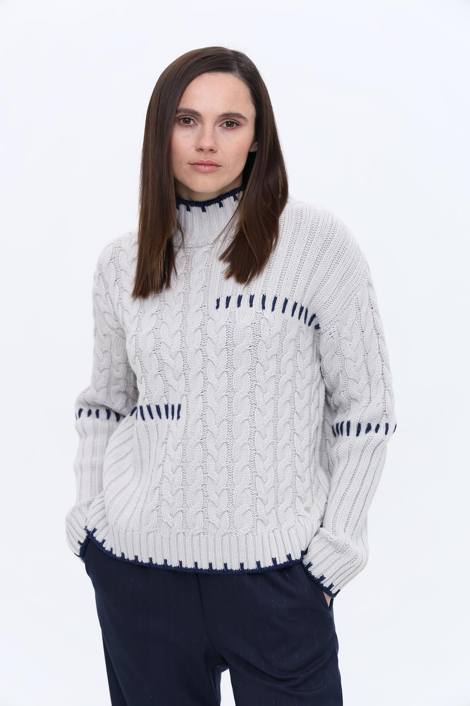 Пуловер Monari с косами и отделкой