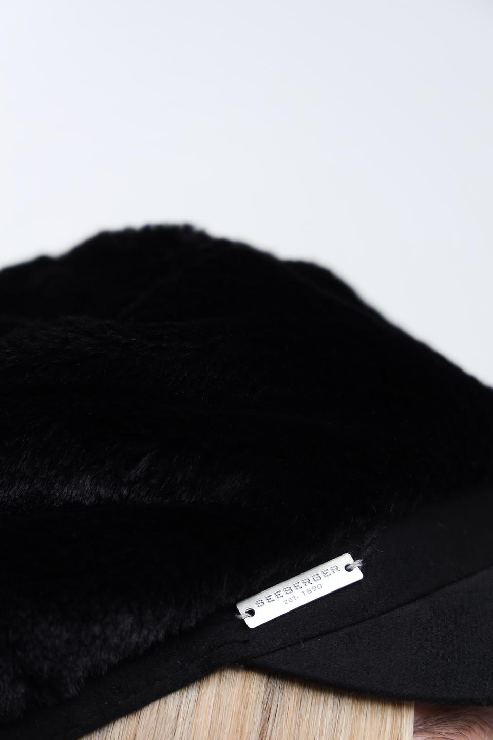 Кепка Seeberger чёрная с мехом