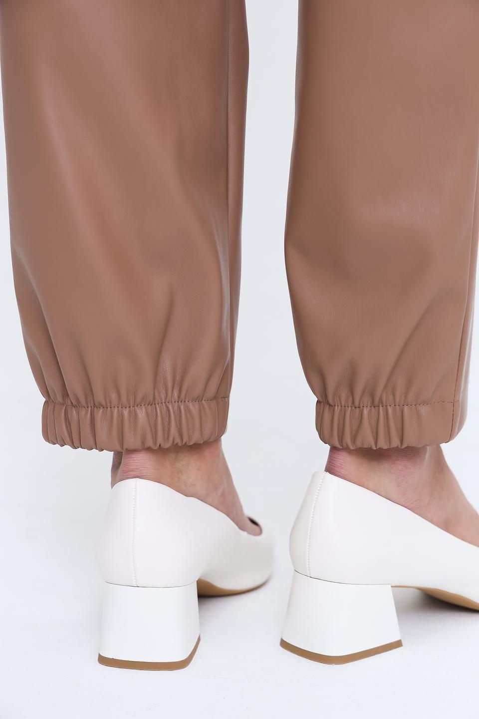 Брюки Icona из экокожи коричневые