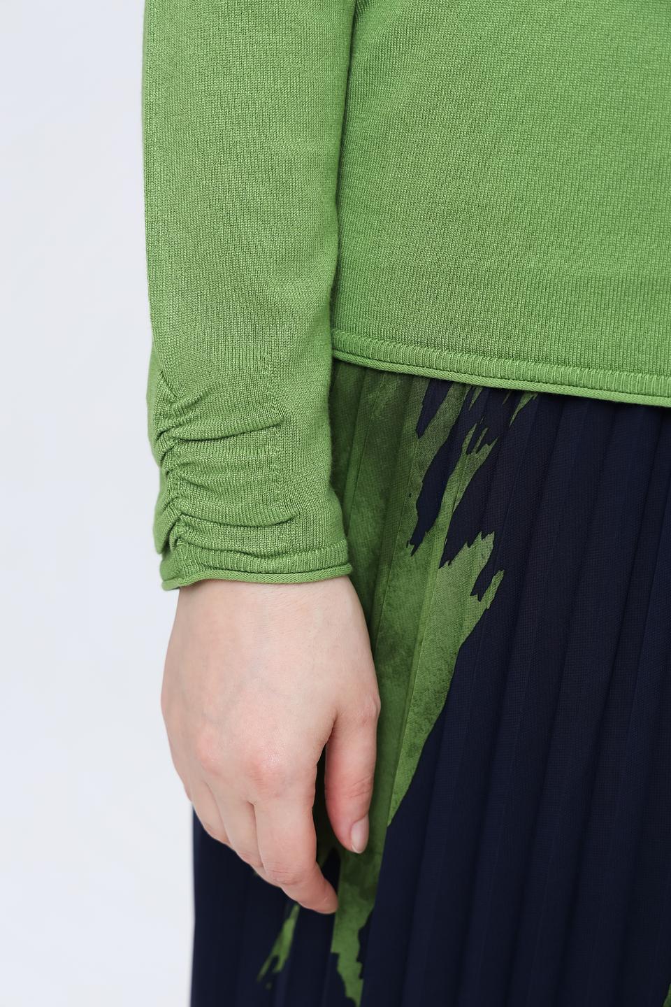 Пуловер Samoon зелёный с горлом