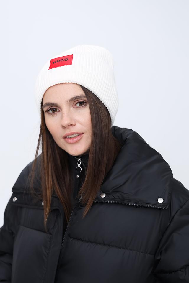Шапка Hugo женская белая