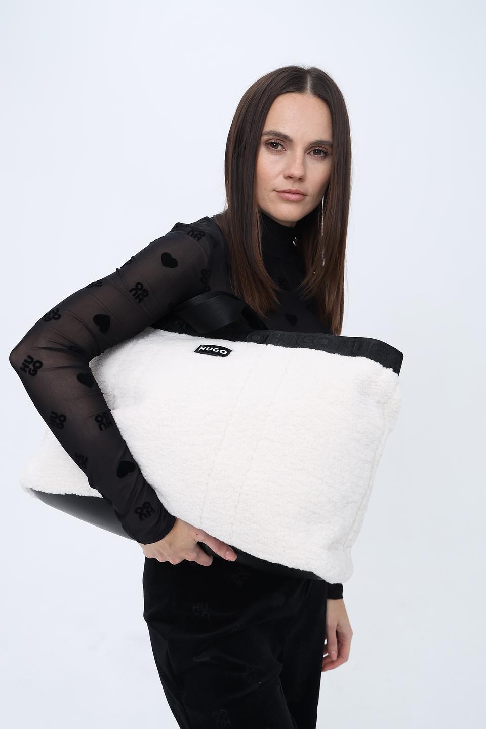 Сумка Hugo женская стеганая бежевая