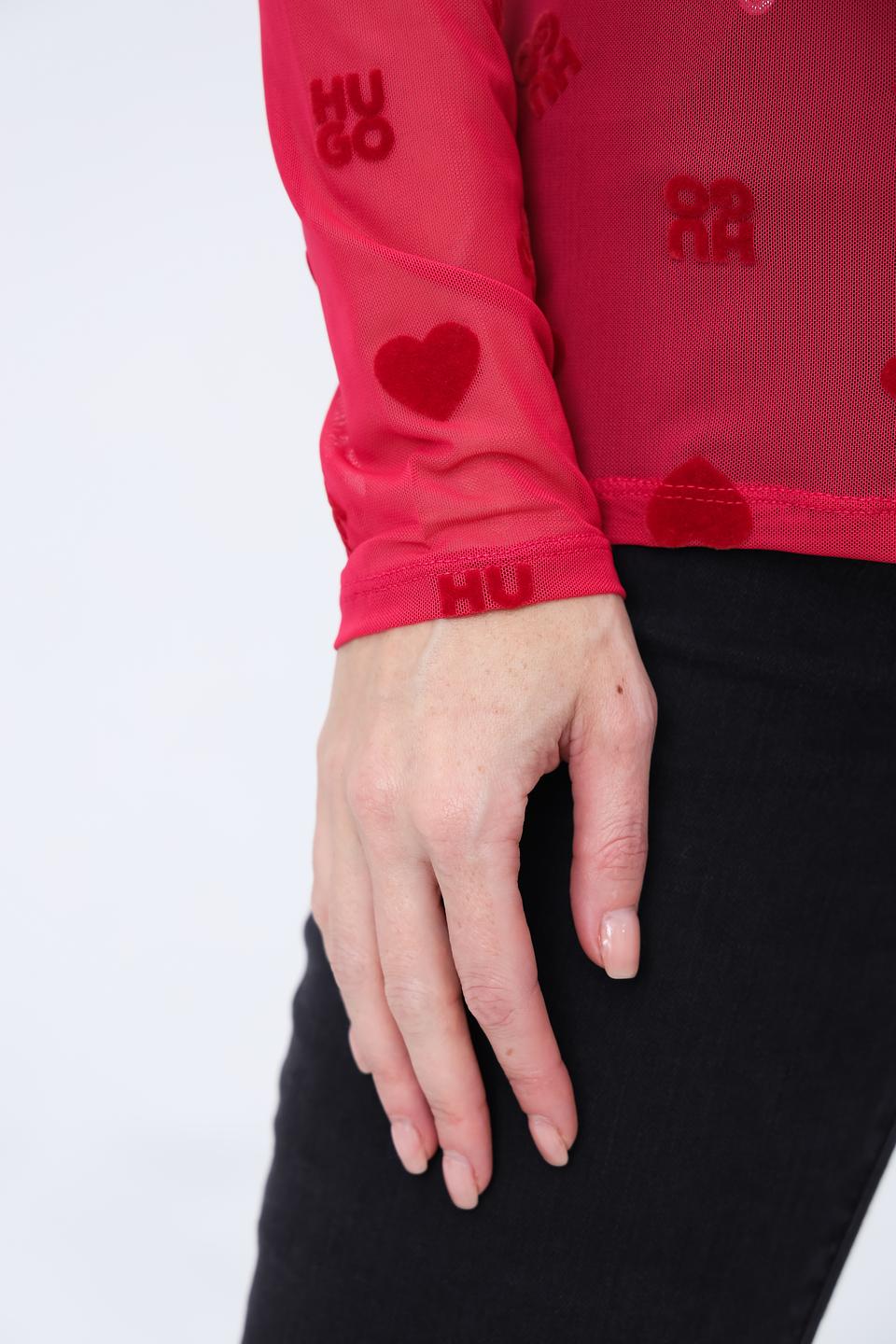 Водолазка Hugo с принтом сердец