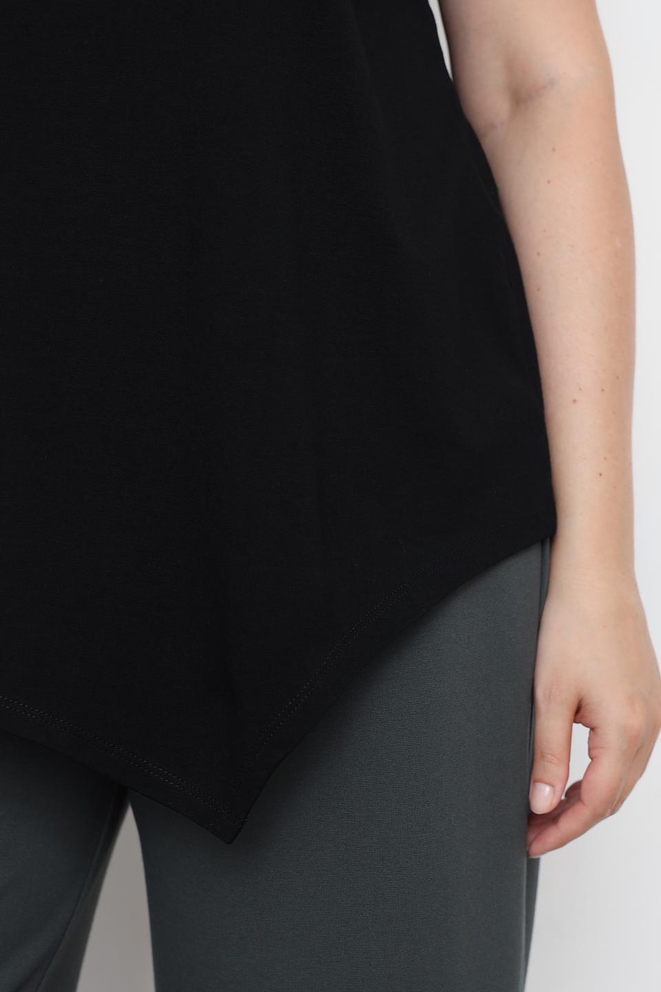 Футболка Doris Streich чёрная асимметричная