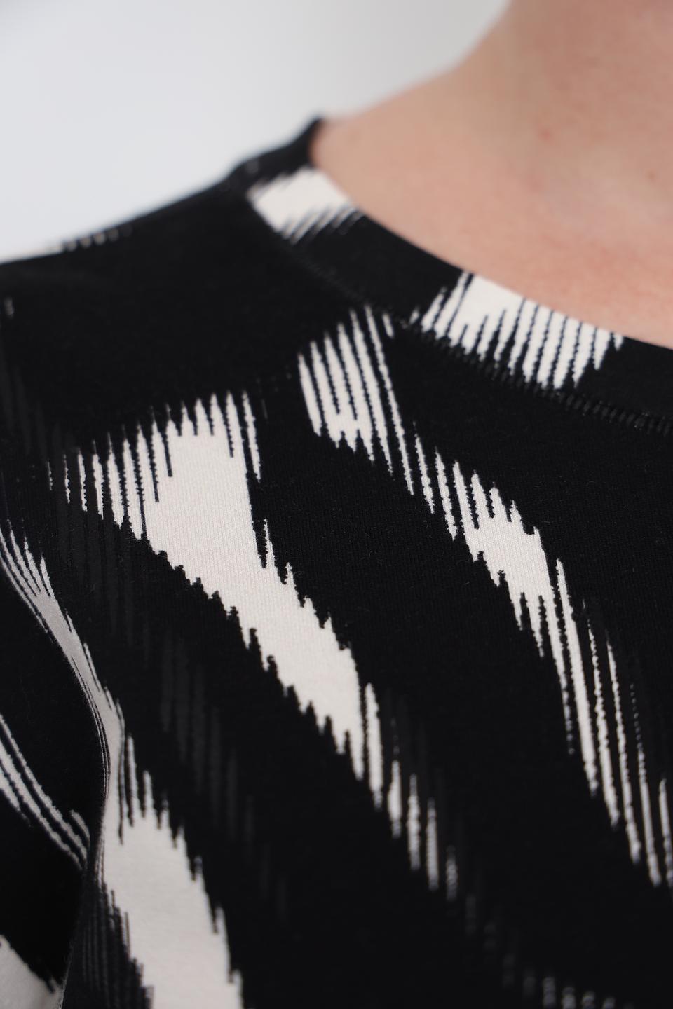 Лонгслив Lecomte с принтом зебры