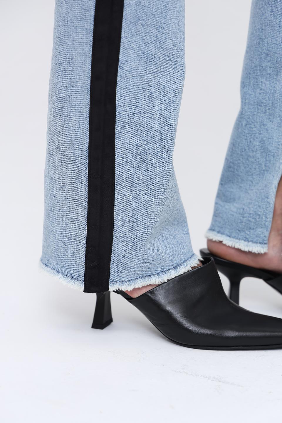 Джинсы Monari с полосой