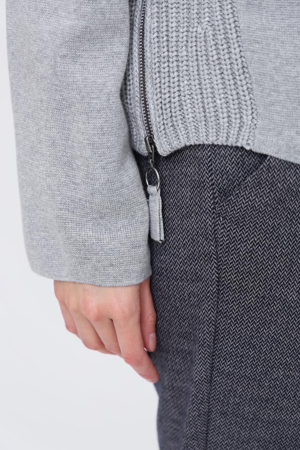 Пуловер Oui серый с сеткой