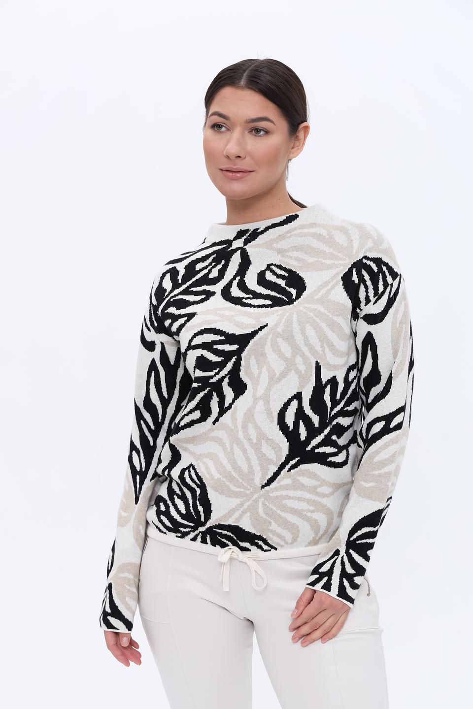 Пуловер Bianca с листьями бежевый