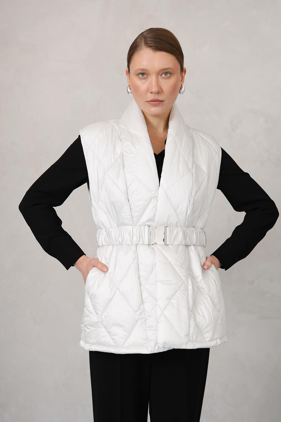 Жилет Monari стеганый белый