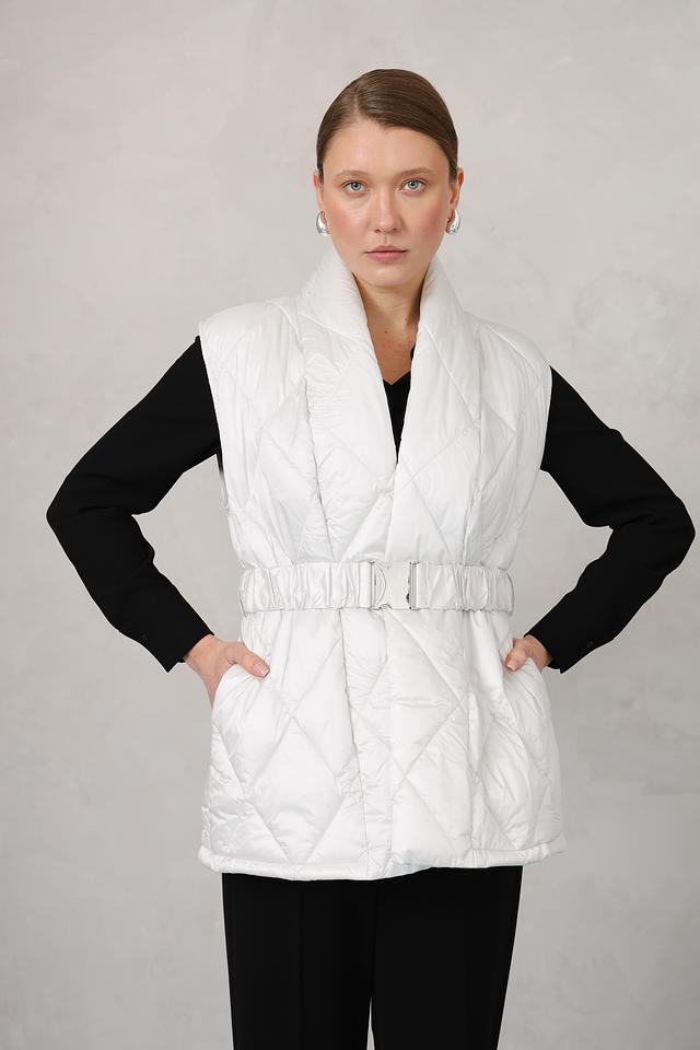 Жилет Monari стеганый белый