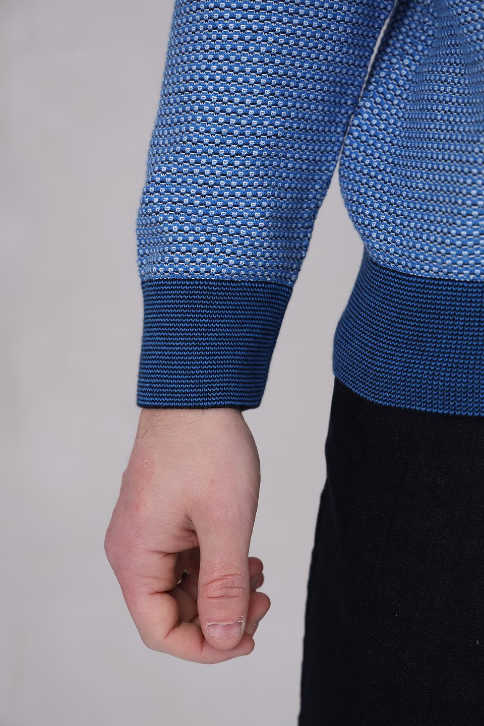 Джемпер Bugatti голубой с узором