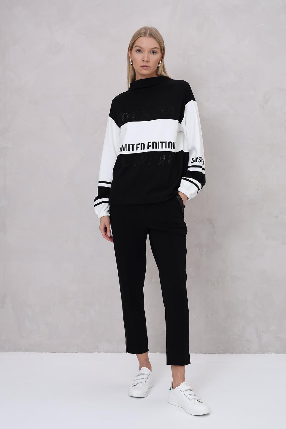 Пуловер Monari чёрно-белый с логотипом